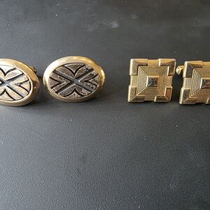 Vintage Gold Tone Cufflinks Set